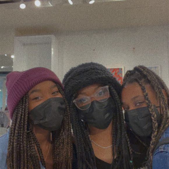 Meet your Posher, Kendyl - Picture 1 of 1